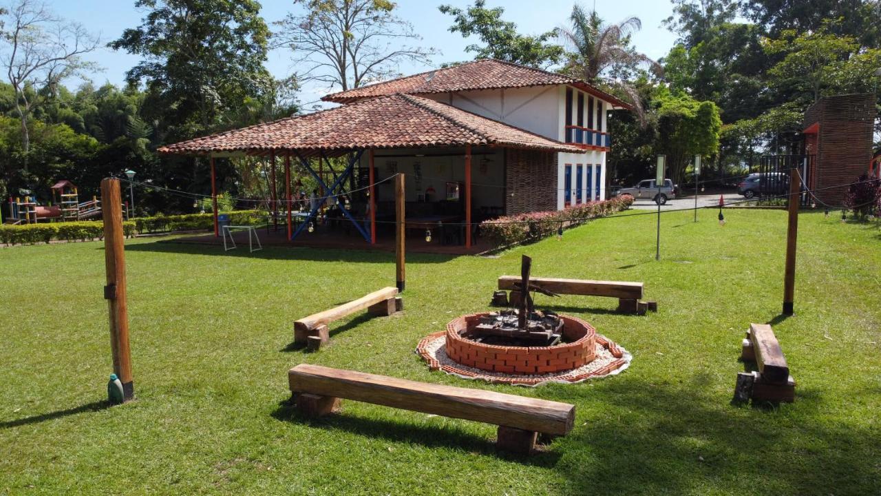 Hotel Campestre La Tata Montenegro Extérieur photo